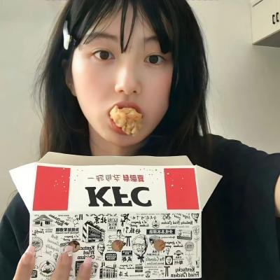 好麻烦,每天都要谈恋爱